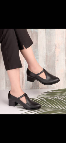 کفش طبی اداری زنانه عروسکی برند بیتا پاسارگاد