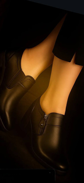 کفش زنانه پاشنه دار اداری